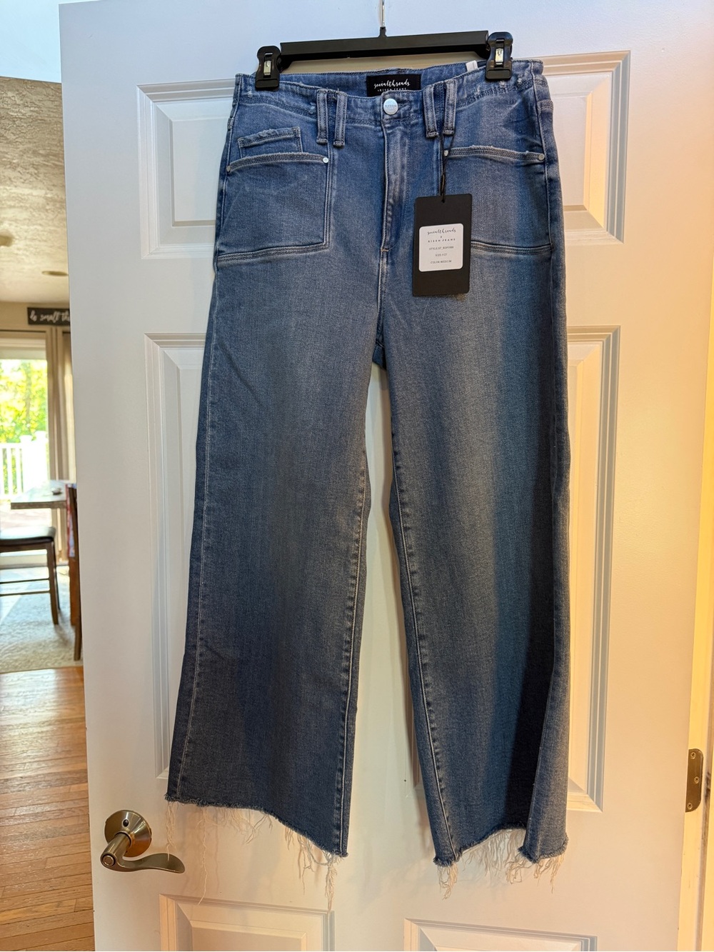 NWT Social Threads x Risen cropped wide-leg raw hem jeans size 5/27 inseam 26